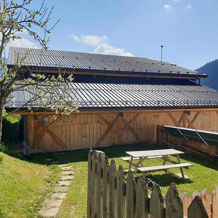 App. Monte Pore - Agriturismo La Majon コッレ・サンタ・ルチーア エクステリア 写真